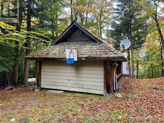 1005 MCARTHUR POINT ROAD, Lake of Bays (Ridout), Ontario, P0B1A0