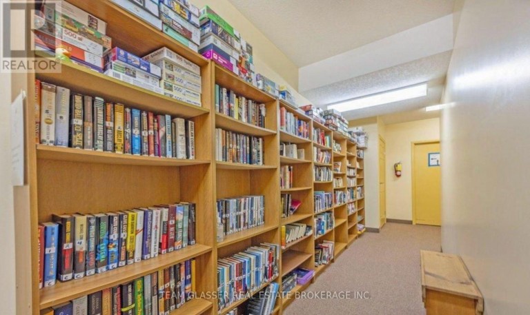 139 - 2025 MEADOWGATE BOULEVARD, London South (South U), Ontario, N6M1K9