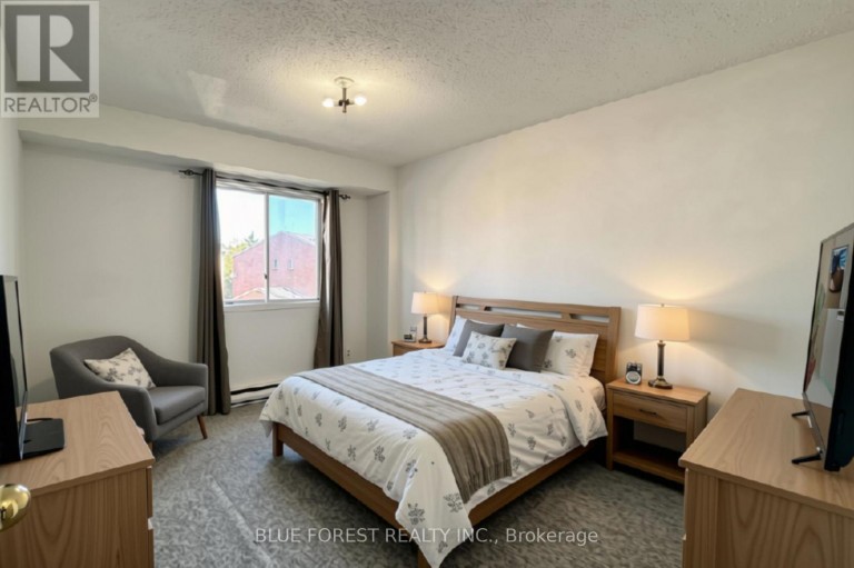 141 - 1096 JALNA BOULEVARD, London South (South X), Ontario, N6E3B8