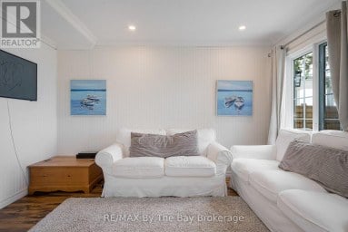 150 SANTOS LANE Wasaga Beach Ontario photo 13