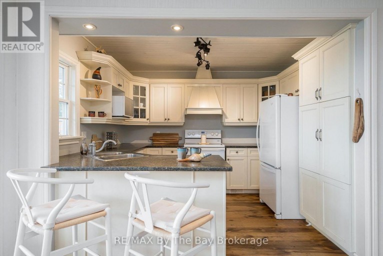 150 SANTOS LANE, Wasaga Beach, Ontario, L9Z2M1