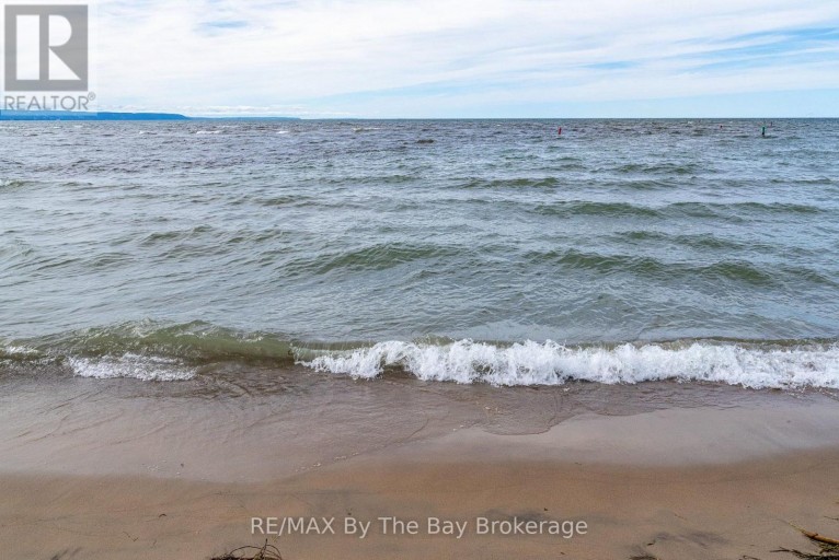 150 SANTOS LANE, Wasaga Beach, Ontario, L9Z2M1
