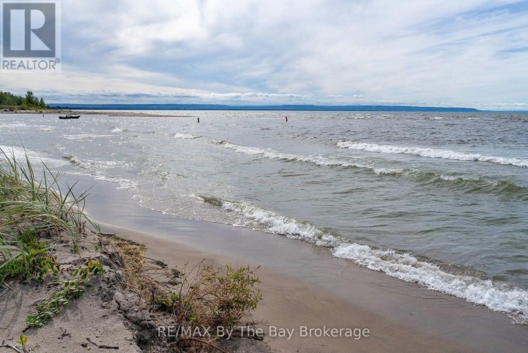 150 SANTOS LANE, Wasaga Beach, Ontario, L9Z2M1