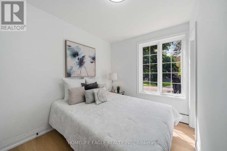 3 BLUEWATER AVENUE, Toronto (Birchcliffe-Cliffside), Ontario, M1N1K3