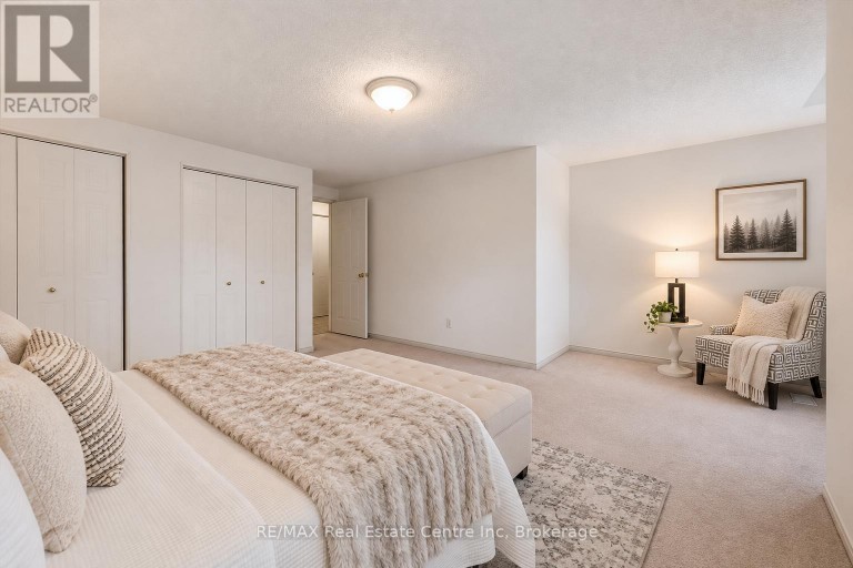 71 - 240 LONDON ROAD W, Guelph (Exhibition Park), Ontario, N1H8N8