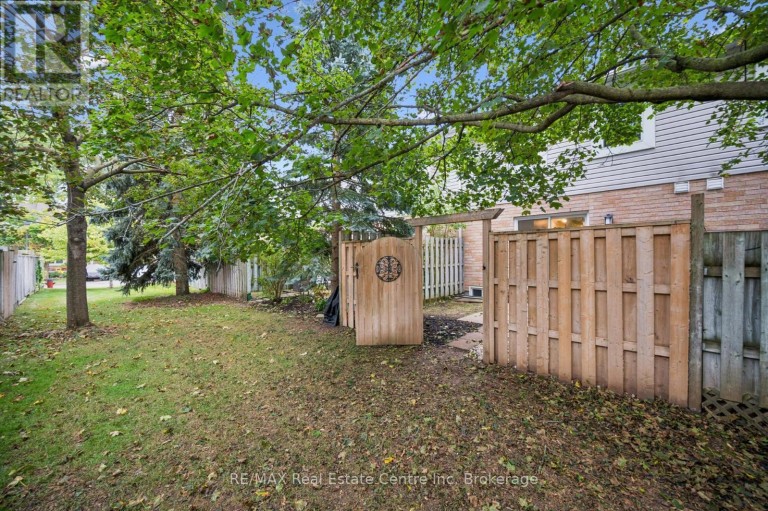 71 - 240 LONDON ROAD W, Guelph (Exhibition Park), Ontario, N1H8N8