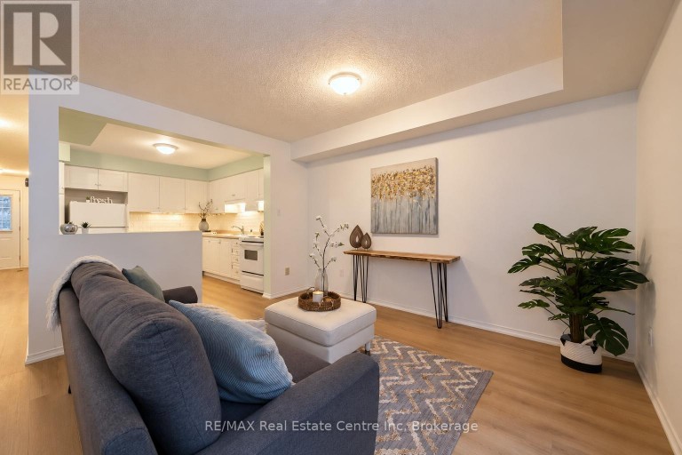 71 - 240 LONDON ROAD W, Guelph (Exhibition Park), Ontario, N1H8N8