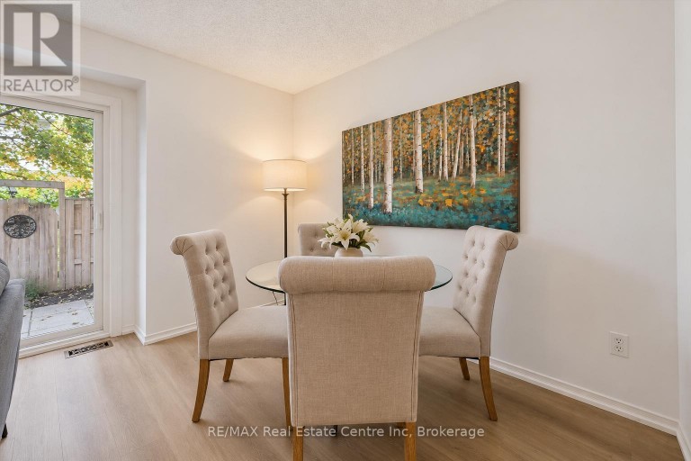 71 - 240 LONDON ROAD W, Guelph (Exhibition Park), Ontario, N1H8N8