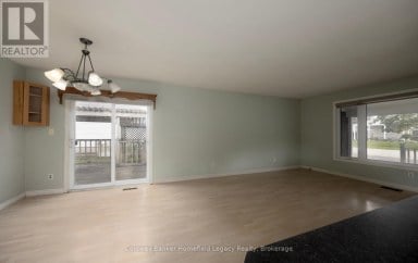 10 DUNSFORD CRESCENT St. Marys Ontario photo 14