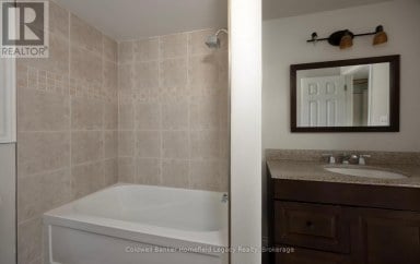 10 DUNSFORD CRESCENT St. Marys Ontario photo 21