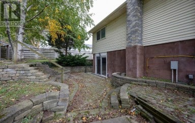 10 DUNSFORD CRESCENT St. Marys Ontario photo 35