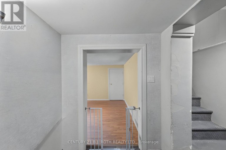 323 CRAWFORD STREET, Orillia, Ontario, L3V1K2