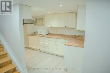 332 GROVE STREET E Barrie (Grove East) Ontario photo 17