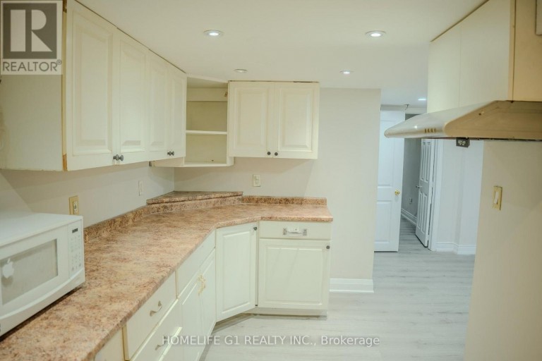 332 GROVE STREET E, Barrie (Grove East), Ontario, L4M2R5