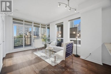 406 - 388 PRINCE OF WALES DRIVE Mississauga (City Centre) Ontario photo 16