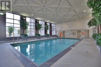 406 - 388 PRINCE OF WALES DRIVE Mississauga (City Centre) Ontario photo 39