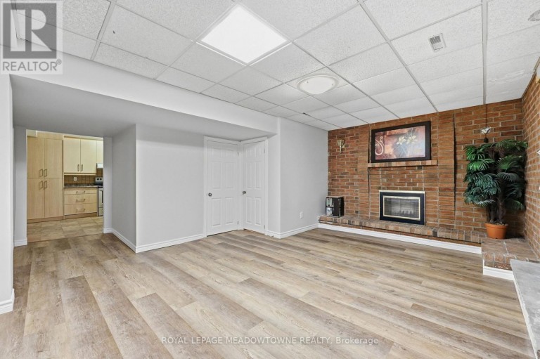 42 DAWNRIDGE TRAIL, Brampton (Heart Lake West), Ontario, L6Z2A1
