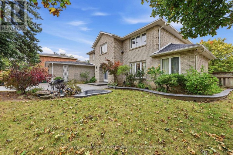 42 DAWNRIDGE TRAIL, Brampton (Heart Lake West), Ontario, L6Z2A1