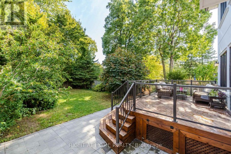 35 BURNELM DRIVE, Toronto (Islington-City Centre West), Ontario, M9B4N2