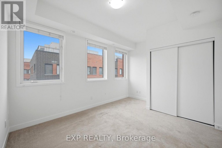 66 - 60 WINSTON PARK BOULEVARD, Toronto (Downsview-Roding-CFB), Ontario, M3K0A4
