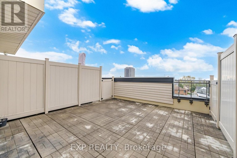 66 - 60 WINSTON PARK BOULEVARD, Toronto (Downsview-Roding-CFB), Ontario, M3K0A4