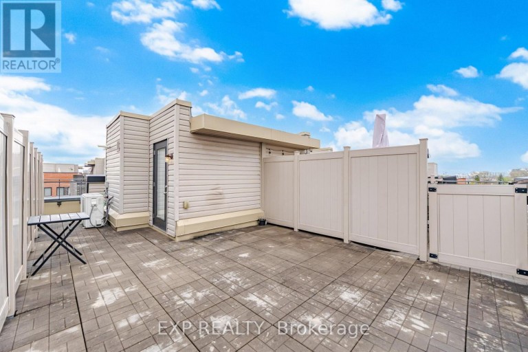 66 - 60 WINSTON PARK BOULEVARD, Toronto (Downsview-Roding-CFB), Ontario, M3K0A4