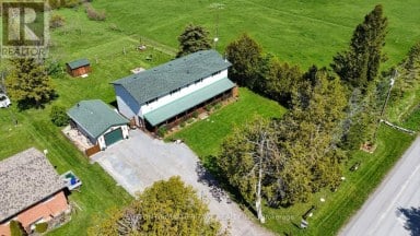 1780 7TH LINE Selwyn Ontario photo 2