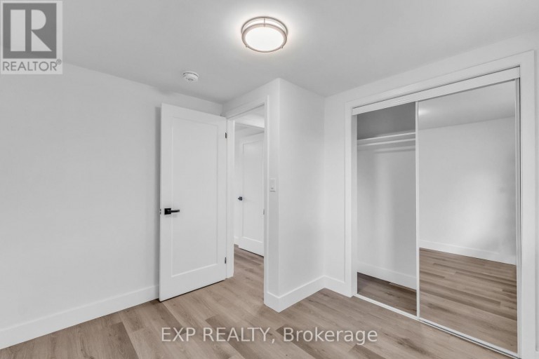 113 GREEN ROAD, Hamilton (Stoney Creek), Ontario, L8G3W9