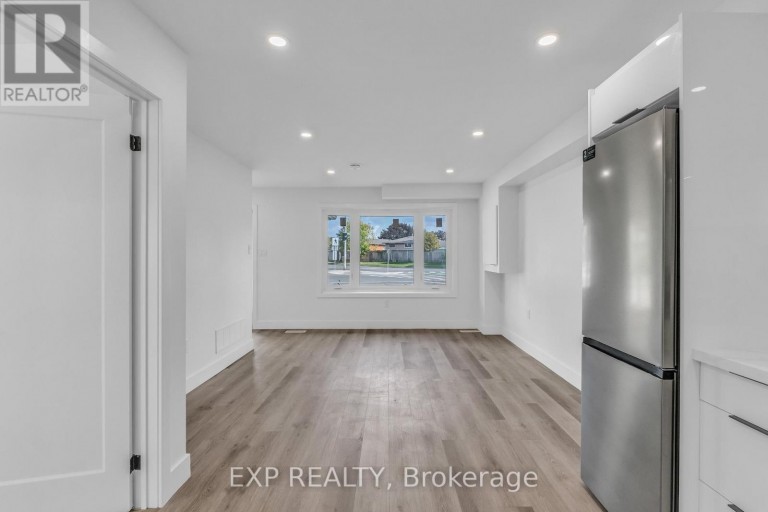 113 GREEN ROAD, Hamilton (Stoney Creek), Ontario, L8G3W9
