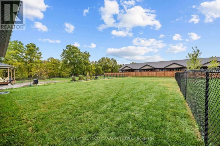 78 QUEEN STREET, North Middlesex (Ailsa Craig), Ontario, N0M1A0