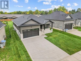 78 QUEEN STREET North Middlesex (Ailsa Craig) Ontario photo 4