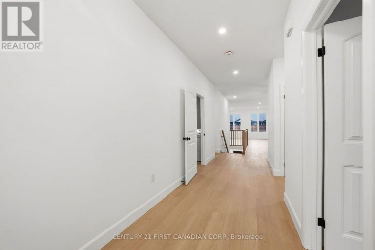 78 QUEEN STREET, North Middlesex (Ailsa Craig), Ontario, N0M1A0