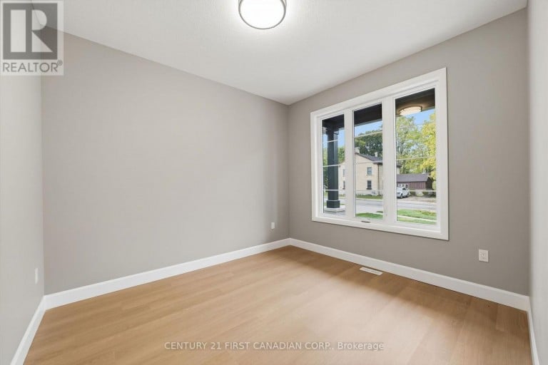 78 QUEEN STREET, North Middlesex (Ailsa Craig), Ontario, N0M1A0