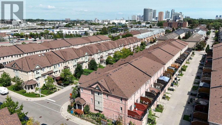 3 DE JONG STREET, Toronto (Dorset Park), Ontario, M1P0C1