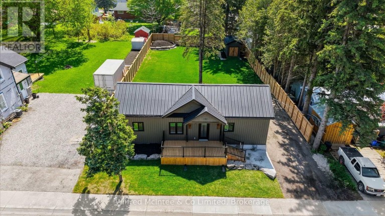 550 WELLINGTON STREET, Minto, Ontario, N4W3G9