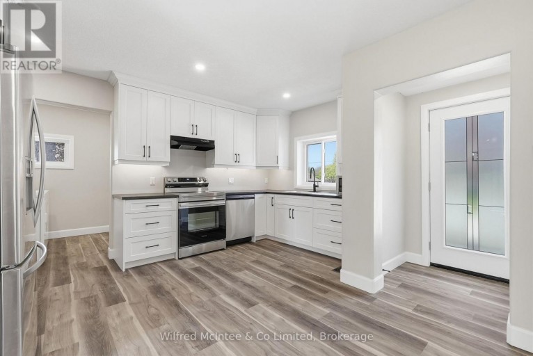 550 WELLINGTON STREET, Minto, Ontario, N4W3G9