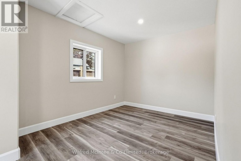 550 WELLINGTON STREET, Minto, Ontario, N4W3G9