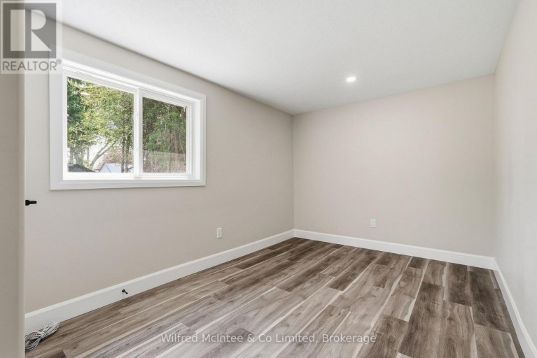 550 WELLINGTON STREET, Minto, Ontario, N4W3G9