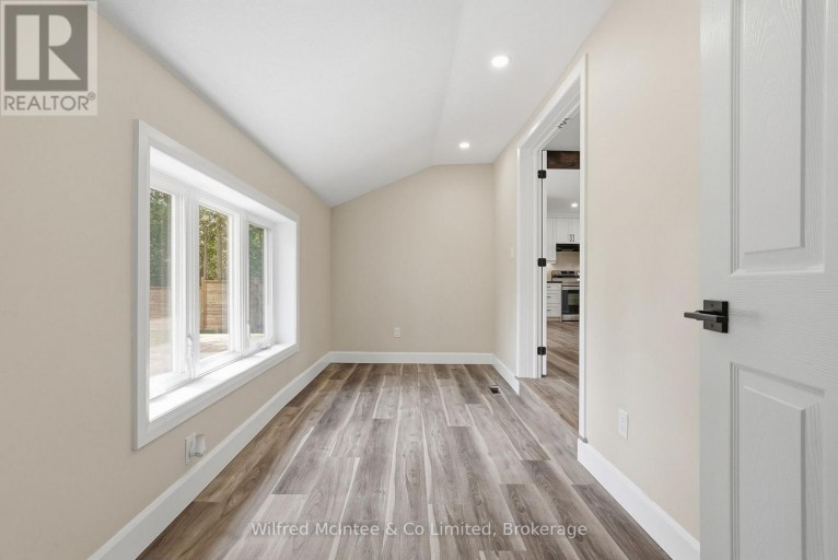 550 WELLINGTON STREET, Minto, Ontario, N4W3G9