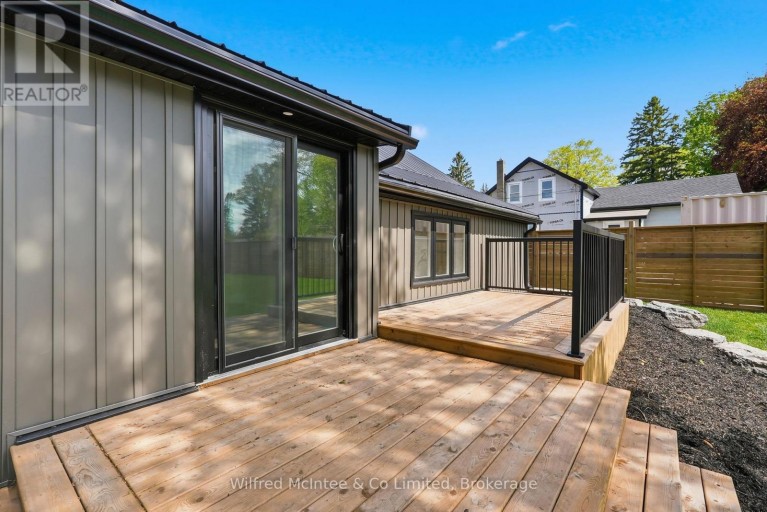 550 WELLINGTON STREET, Minto, Ontario, N4W3G9