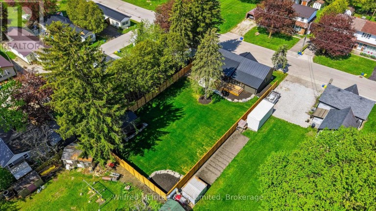 550 WELLINGTON STREET, Minto, Ontario, N4W3G9