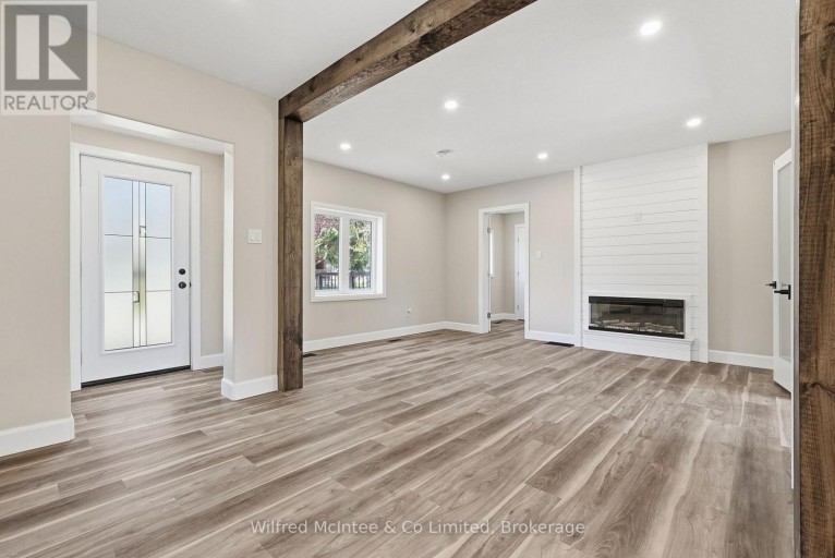 550 WELLINGTON STREET, Minto, Ontario, N4W3G9