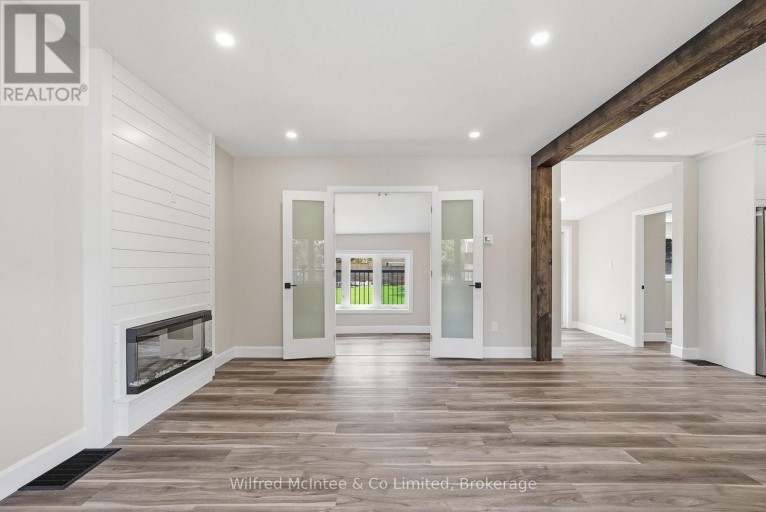 550 WELLINGTON STREET, Minto, Ontario, N4W3G9