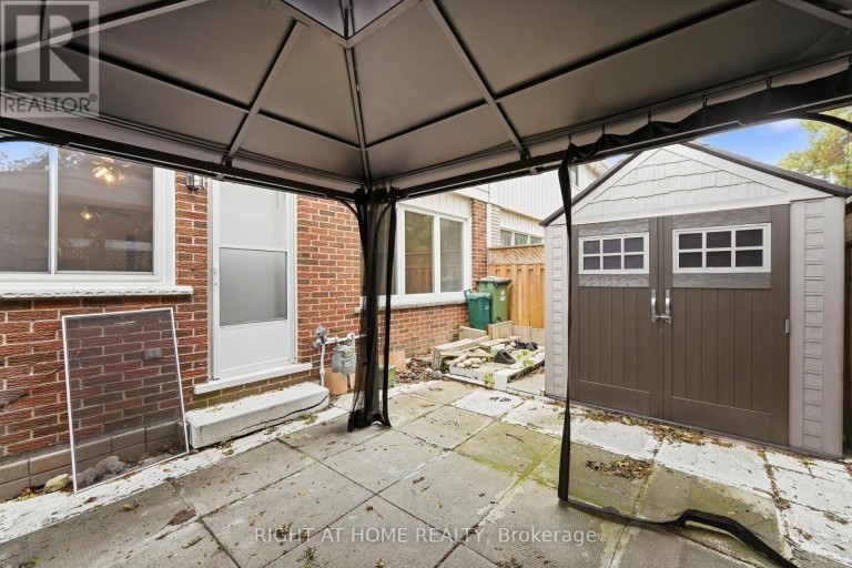 92 - 92 ST ANDREWS DRIVE, Hamilton (Vincent), Ontario, L8K6H4