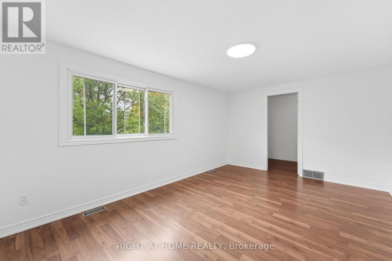 92 - 92 ST ANDREWS DRIVE, Hamilton (Vincent), Ontario, L8K6H4