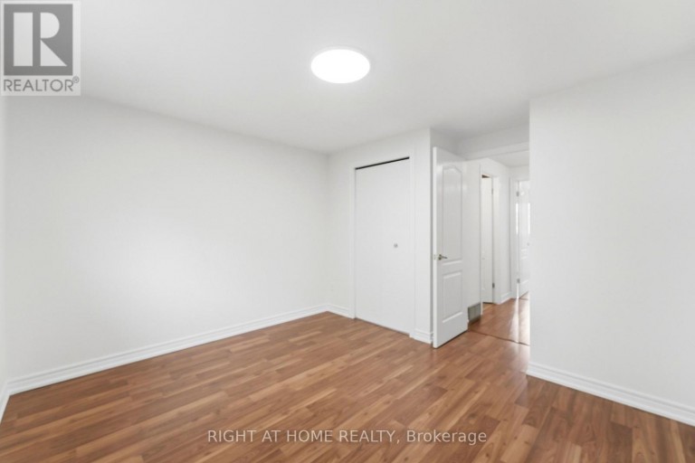 92 - 92 ST ANDREWS DRIVE, Hamilton (Vincent), Ontario, L8K6H4
