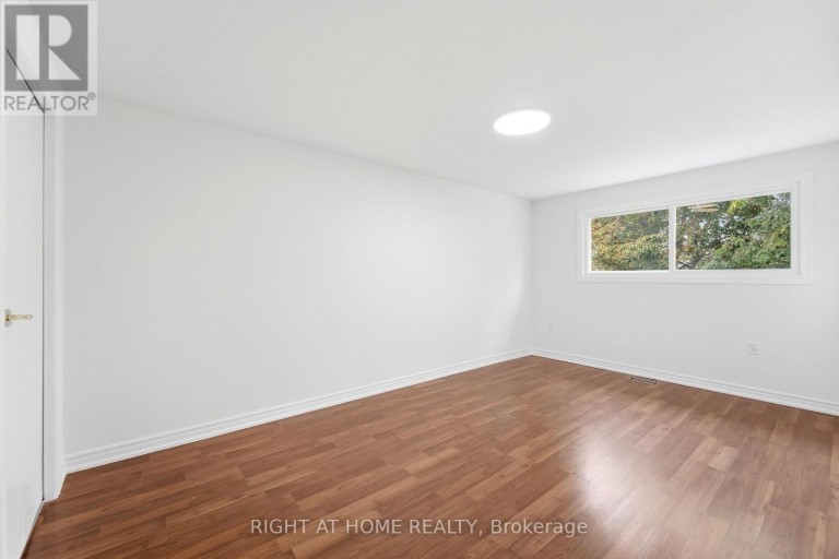 92 - 92 ST ANDREWS DRIVE, Hamilton (Vincent), Ontario, L8K6H4