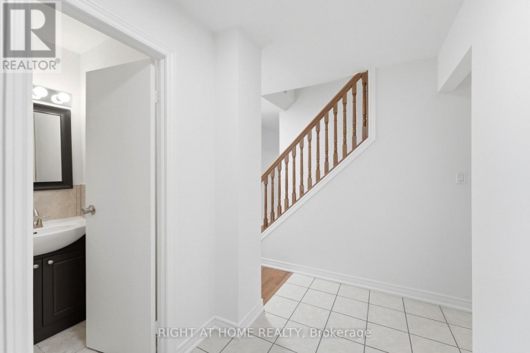 92 - 92 ST ANDREWS DRIVE, Hamilton (Vincent), Ontario, L8K6H4