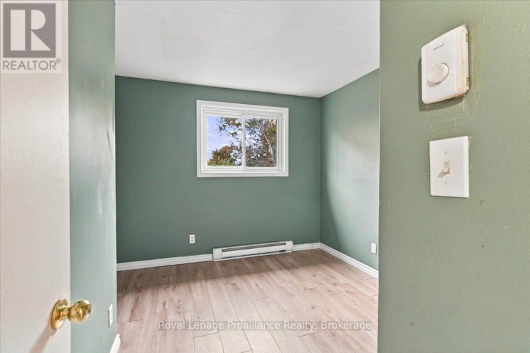 3 - 11 TRACEY PARK DRIVE, Belleville (Belleville Ward), Ontario, K8P4R4