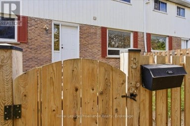 3 - 11 TRACEY PARK DRIVE Belleville (Belleville Ward) Ontario photo 3